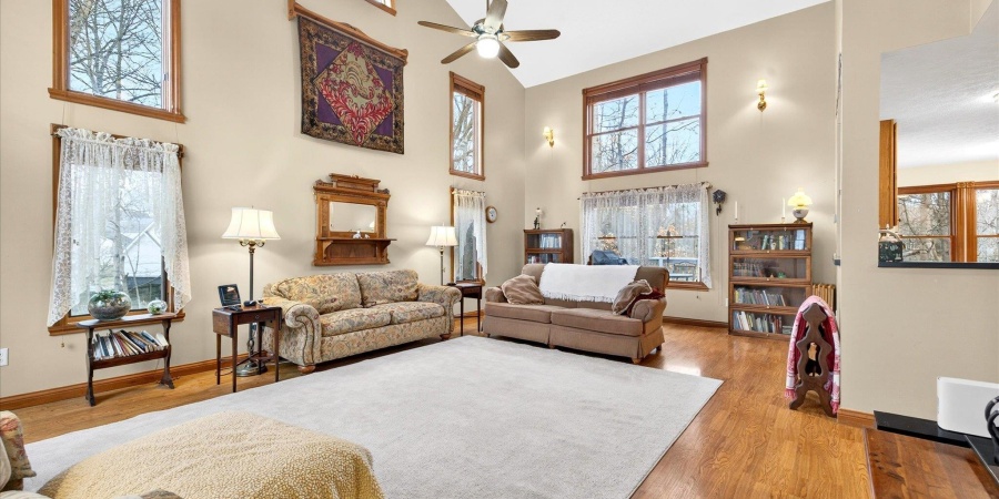 1107 E Azalea Lane, Bloomington, Indiana 47401,MLS,202601387