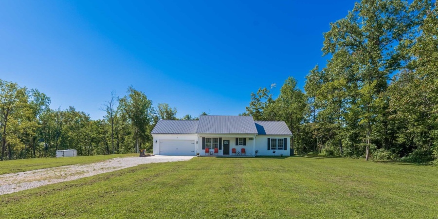 7699 W Evans Road, Bloomington, Indiana 47403-9126,MLS,202601391