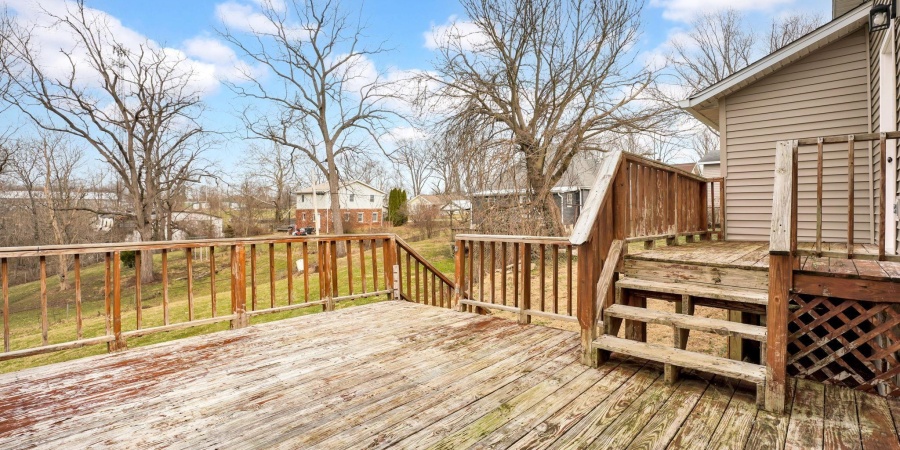 1907 11th Street, Bedford, Indiana 47421,MLS,202601440