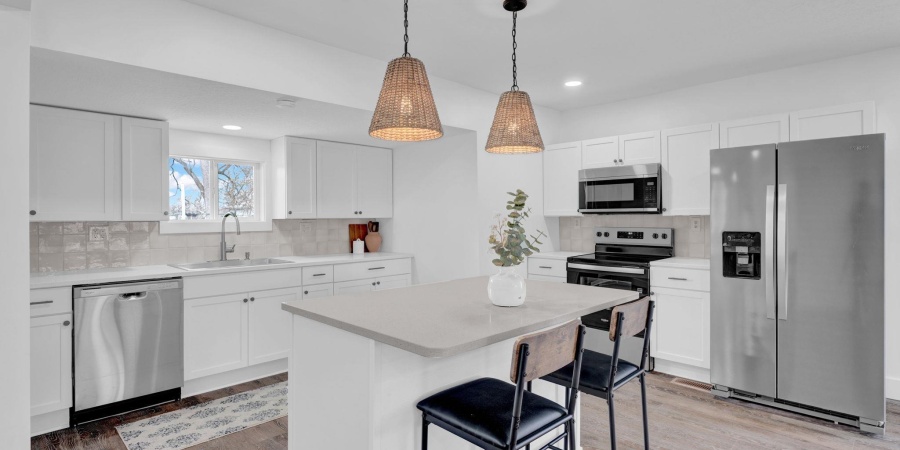 1907 11th Street, Bedford, Indiana 47421,MLS,202601440