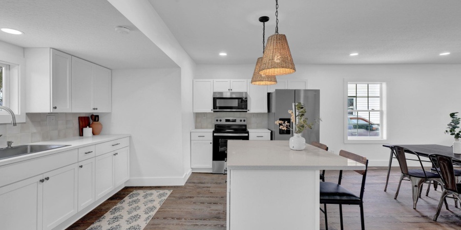 1907 11th Street, Bedford, Indiana 47421,MLS,202601440