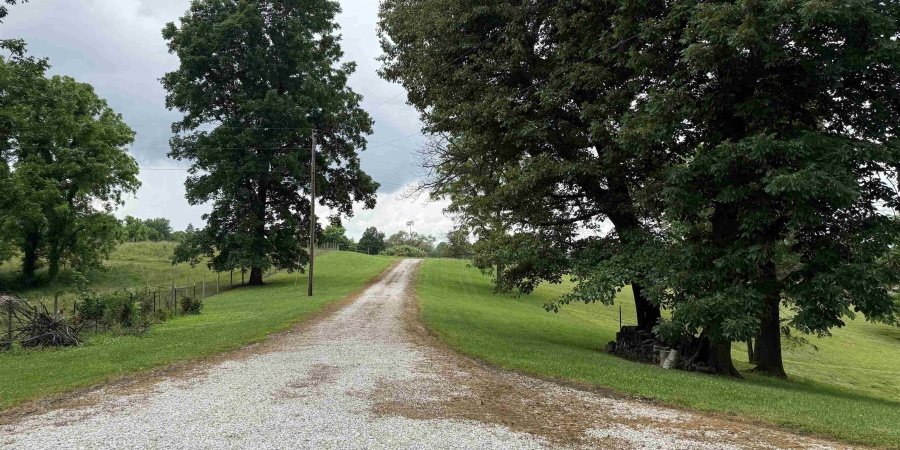 299 Spring Haven Road, Mitchell, Indiana 47446,MLS,202601465