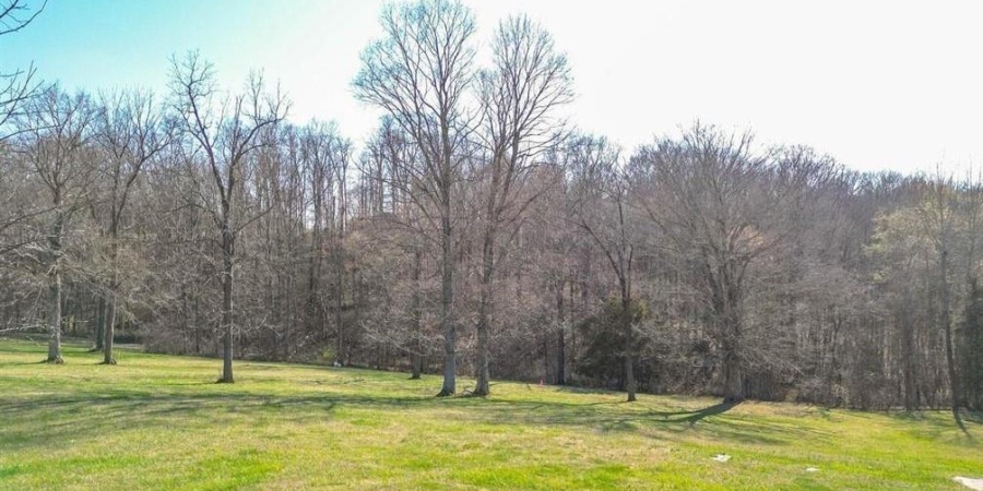 2302 S Sunday Drive, Bloomington, Indiana 47403-1001,MLS,202510341