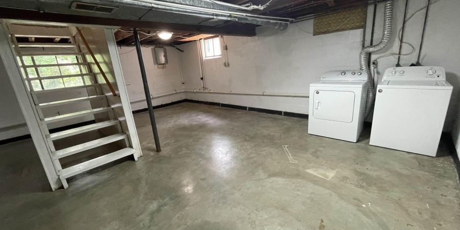 2536 E Eastgate Lane, Bloomington, Indiana 47408,MLS,202601546