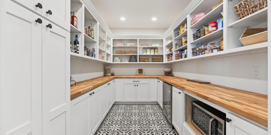 2247 S Sunday Drive, Bloomington, Indiana 47403,MLS,202601719