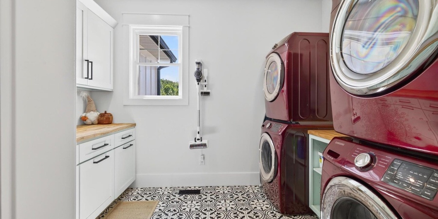 2247 S Sunday Drive, Bloomington, Indiana 47403,MLS,202601719