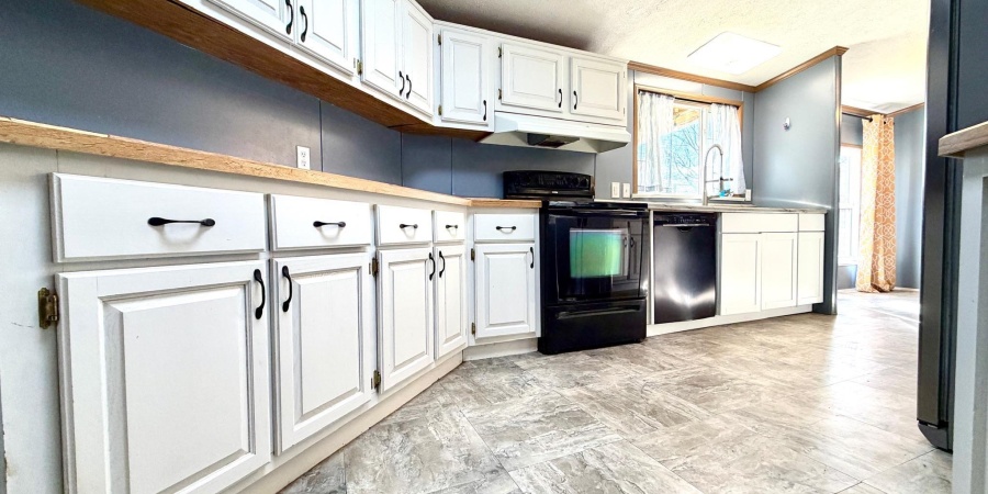 308 W Brook Street, Mitchell, Indiana 47446,MLS,202601752