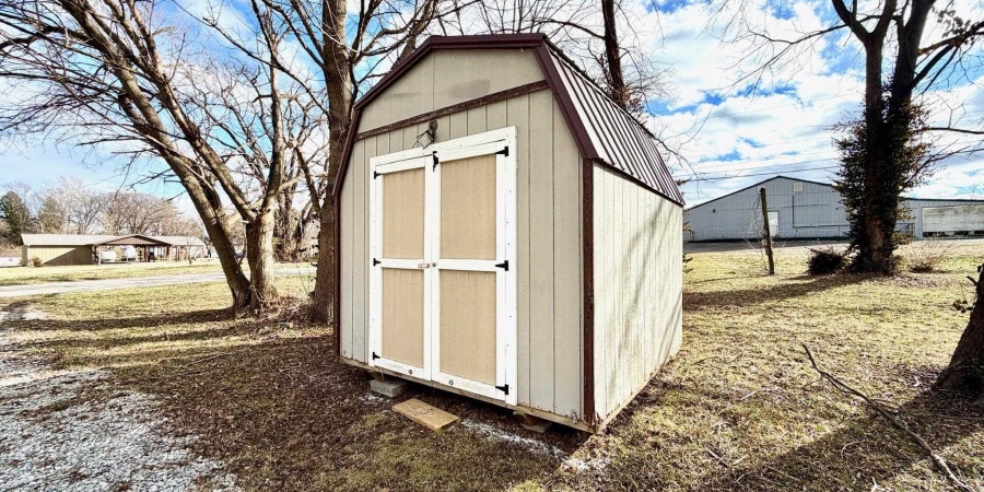 308 W Brook Street, Mitchell, Indiana 47446,MLS,202601752