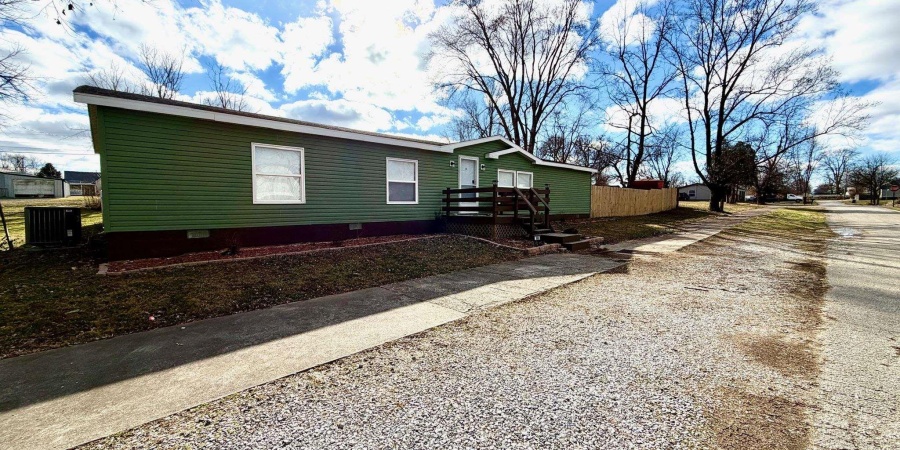 308 W Brook Street, Mitchell, Indiana 47446,MLS,202601752