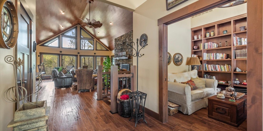 6952 S Ketcham Road, Bloomington, Indiana 47403-9671,MLS,202546500