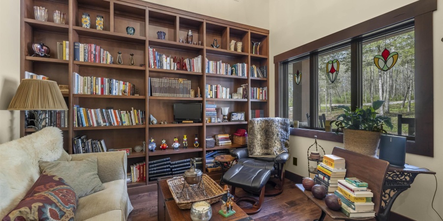 6952 S Ketcham Road, Bloomington, Indiana 47403-9671,MLS,202546500