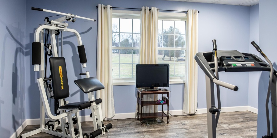 515 Southridge Drive, Bedford, Indiana 47421-9262,MLS,202601931