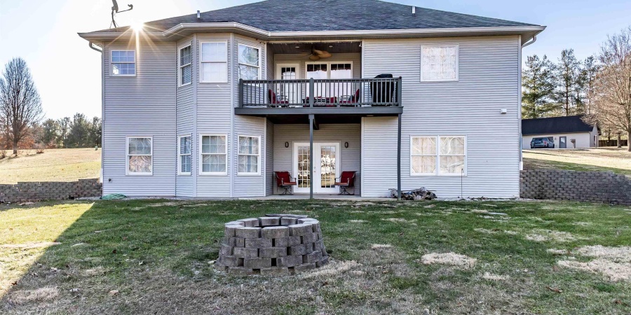 515 Southridge Drive, Bedford, Indiana 47421-9262,MLS,202601931