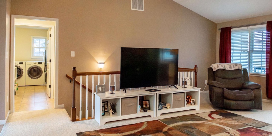 515 Southridge Drive, Bedford, Indiana 47421-9262,MLS,202601931