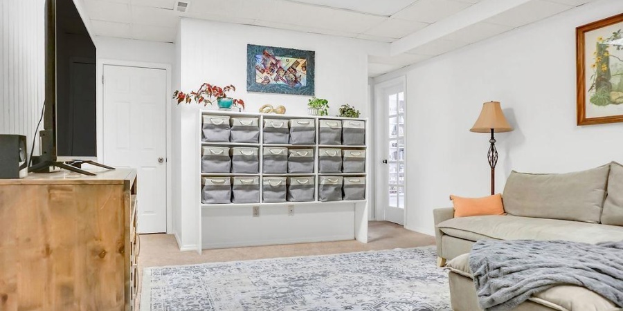 2908 S Kings Court, Bloomington, Indiana 47401,MLS,202601934