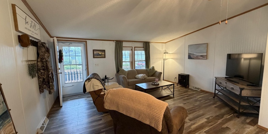 717 W Street, Bedford, Indiana 47421,MLS,202601935