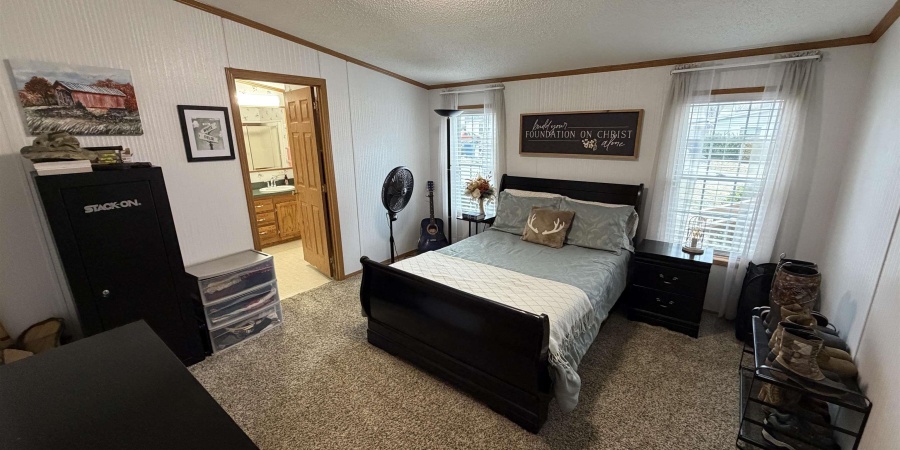 717 W Street, Bedford, Indiana 47421,MLS,202601935