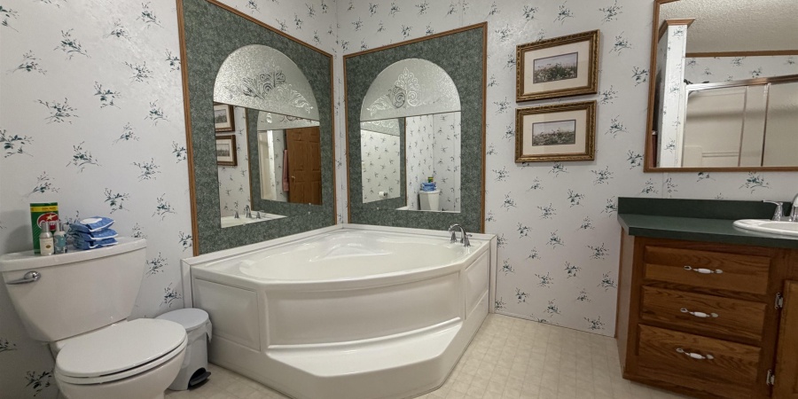 717 W Street, Bedford, Indiana 47421,MLS,202601935