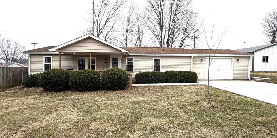 717 W Street, Bedford, Indiana 47421,MLS,202601935