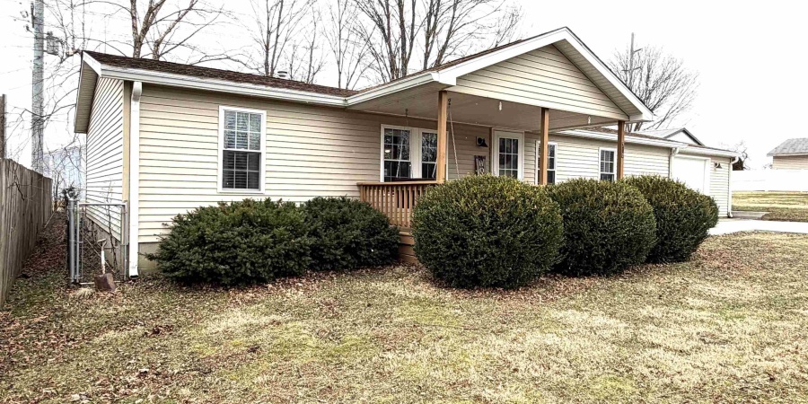 717 W Street, Bedford, Indiana 47421,MLS,202601935