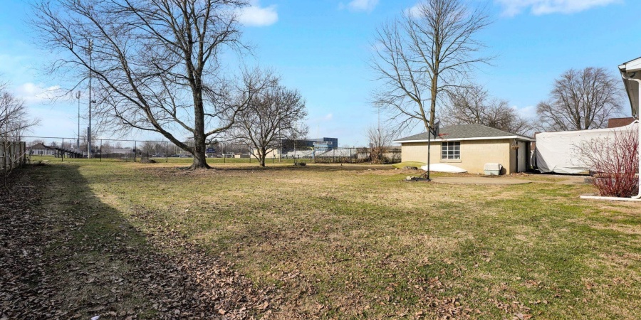 425 N 9th Street, Mitchell, Indiana 47446,MLS,202601942