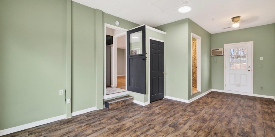 4390 N Ridgewood Drive, Bloomington, Indiana 47404-8920,MLS,202601961