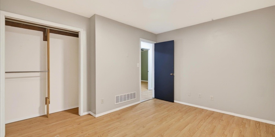 4390 N Ridgewood Drive, Bloomington, Indiana 47404-8920,MLS,202601961