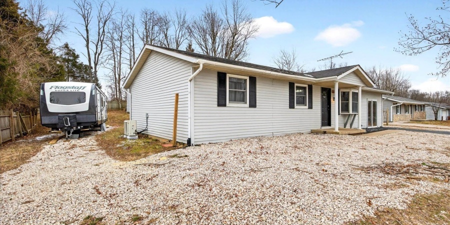 4390 N Ridgewood Drive, Bloomington, Indiana 47404-8920,MLS,202601961