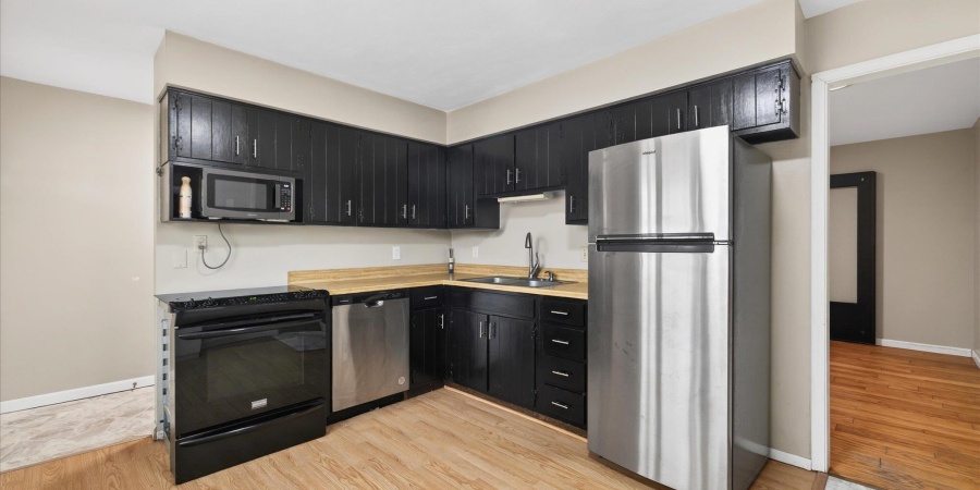 4390 N Ridgewood Drive, Bloomington, Indiana 47404-8920,MLS,202601961