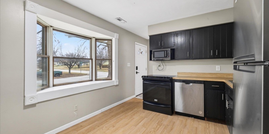 4390 N Ridgewood Drive, Bloomington, Indiana 47404-8920,MLS,202601961