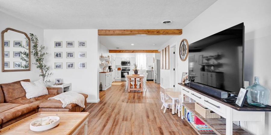 423 J Street, Bedford, Indiana 47421,MLS,202601967