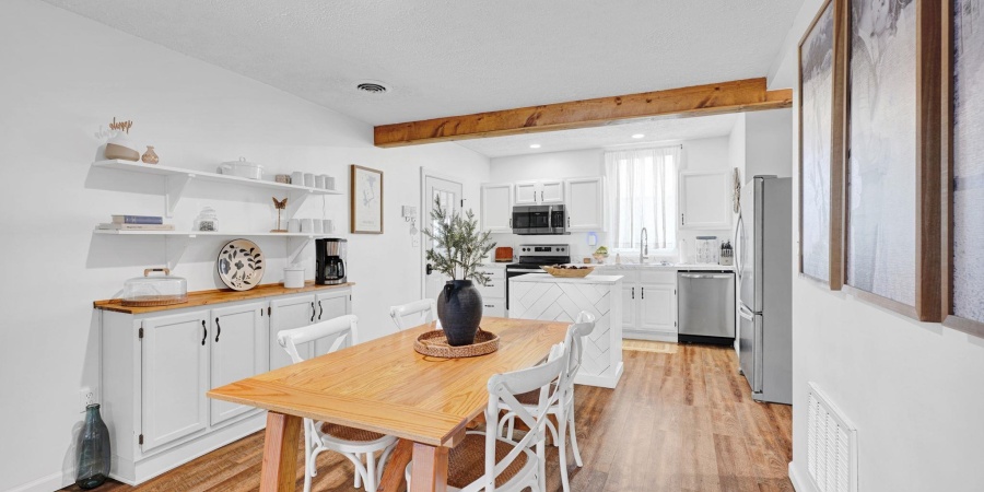 423 J Street, Bedford, Indiana 47421,MLS,202601967