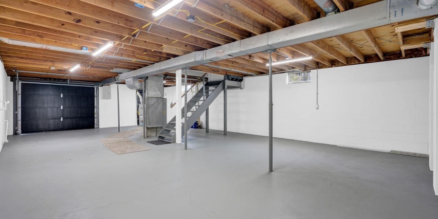 904 Hall Avenue, Oolitic, Indiana 47451-9736,MLS,202601968