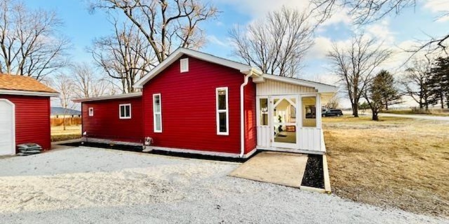 11389 N Libertyville Place, West Terre Haute, Indiana 47885,MLS,202602018