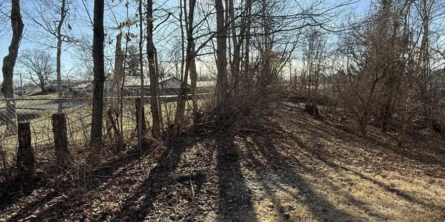 791 E Sherwood Hills Drive, Bloomington, Indiana 47401,MLS,202602079