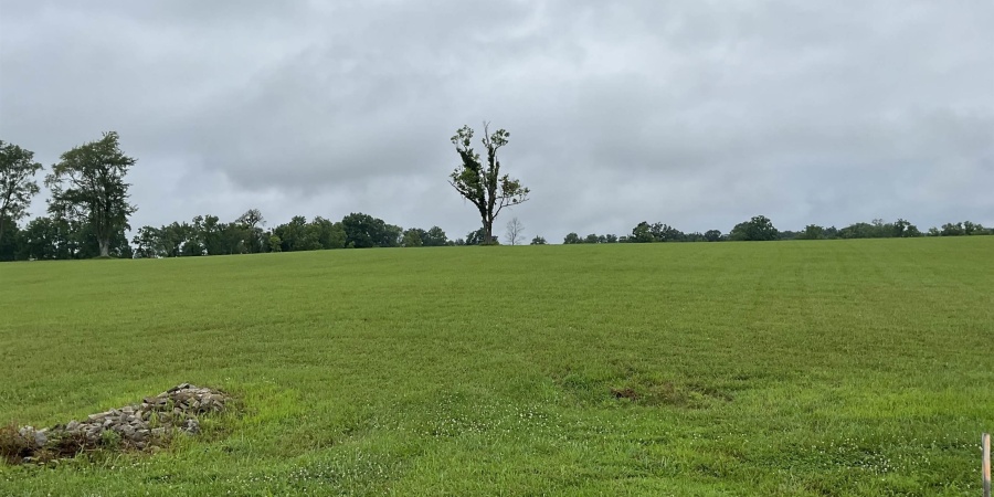 2089 E Charles Way, Bloomington, Indiana 47401,MLS,202528046