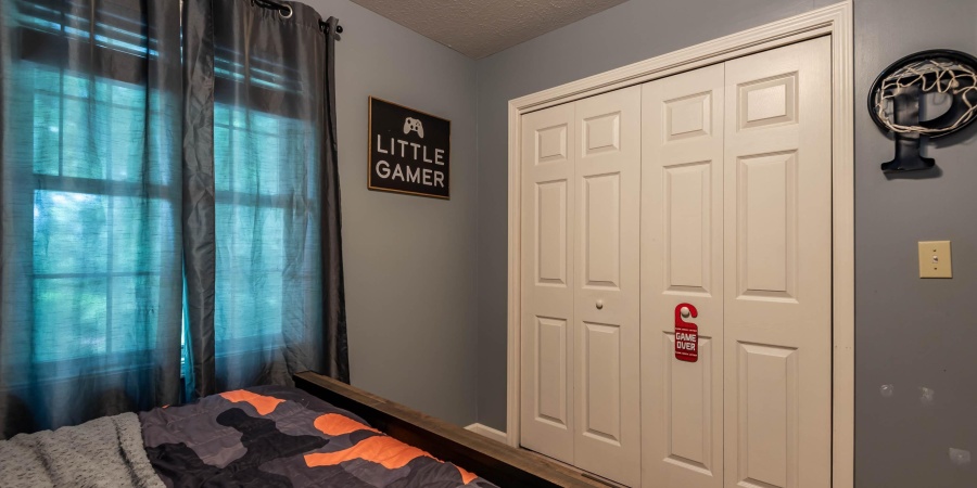 329 W White Pine Court, Bloomington, Indiana 47403-4653,MLS,202602109