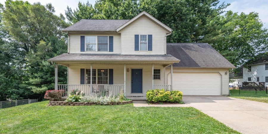 329 W White Pine Court, Bloomington, Indiana 47403-4653,MLS,202602109