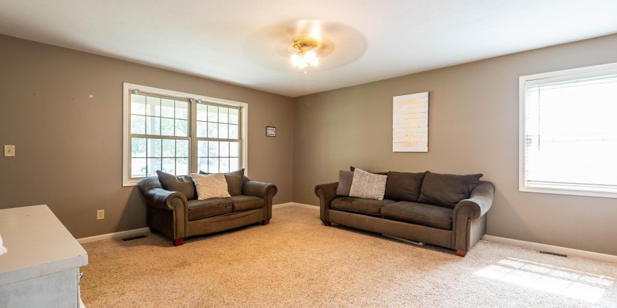 329 W White Pine Court, Bloomington, Indiana 47403-4653,MLS,202602109