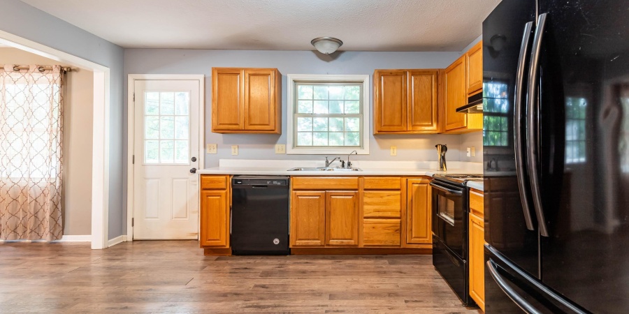 329 W White Pine Court, Bloomington, Indiana 47403-4653,MLS,202602109