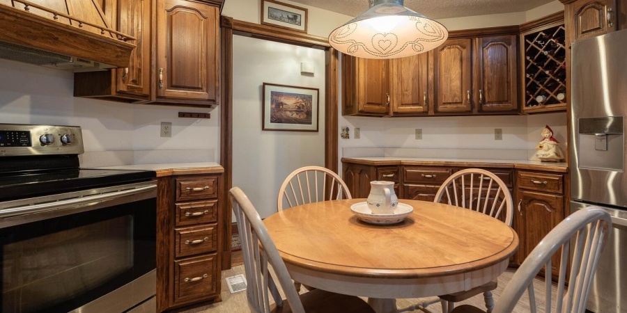 8031 E Hardin Ridge Road, Heltonville, Indiana 47436-9600,MLS,202602130