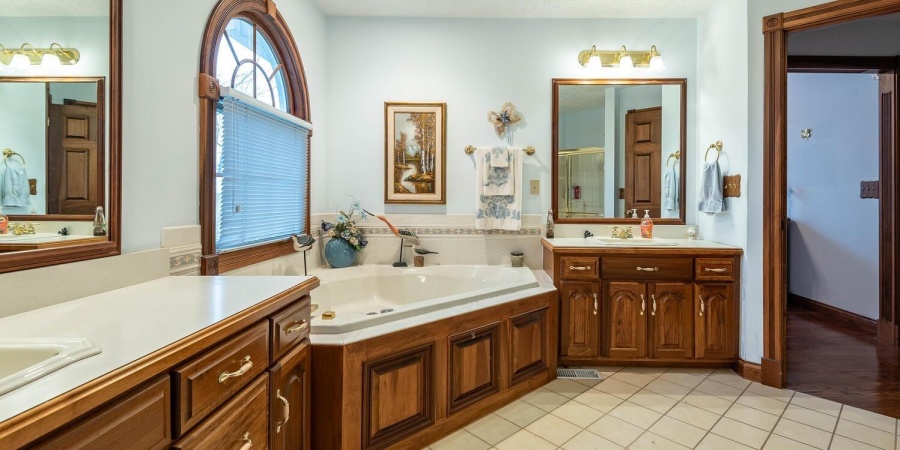 8031 E Hardin Ridge Road, Heltonville, Indiana 47436-9600,MLS,202602130