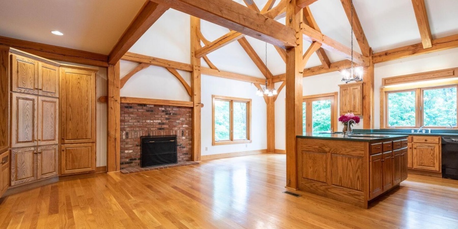 2557 S Smith Road, Bloomington, Indiana 47401-8943,MLS,202602136