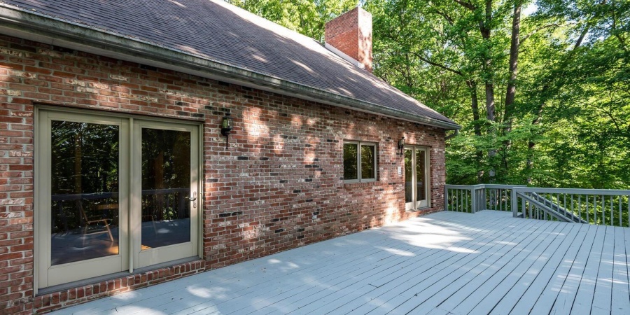 2557 S Smith Road, Bloomington, Indiana 47401-8943,MLS,202602136