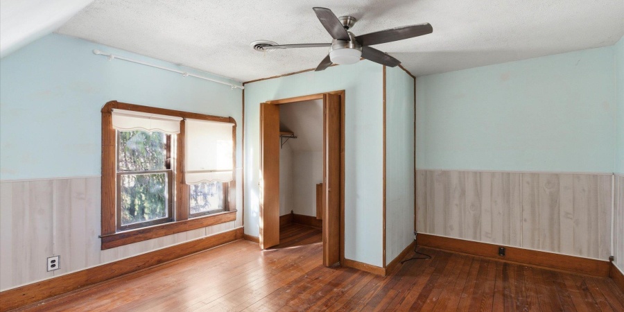 280 W Hillside Avenue, Spencer, Indiana 47460-1202,MLS,202602154