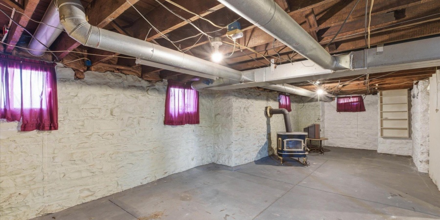 280 W Hillside Avenue, Spencer, Indiana 47460-1202,MLS,202602154