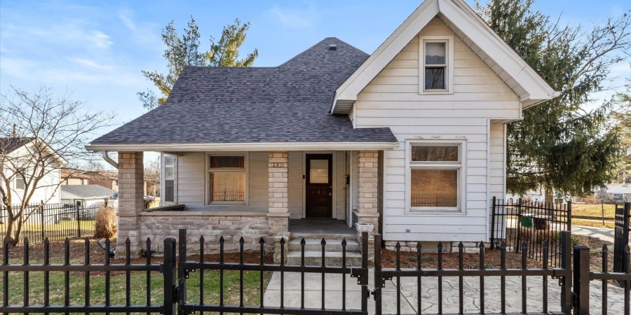 280 W Hillside Avenue, Spencer, Indiana 47460-1202,MLS,202602154