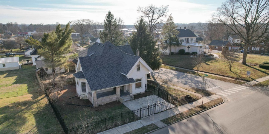 280 W Hillside Avenue, Spencer, Indiana 47460-1202,MLS,202602154