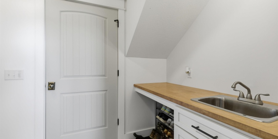 4696 N Triple Crown Drive, Bloomington, Indiana 47404,MLS,202602166