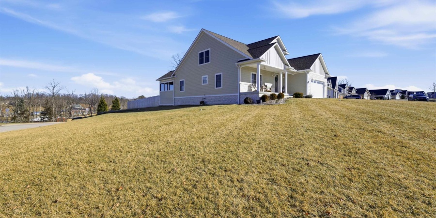 4696 N Triple Crown Drive, Bloomington, Indiana 47404,MLS,202602166